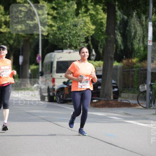 15.06.2025 - REWE Women's Run Jannik Wohlers http://msf.ph/oto/7953722 15.06.2025 08:48:57 Laufen 121, 0795 meine-sportfotos.de