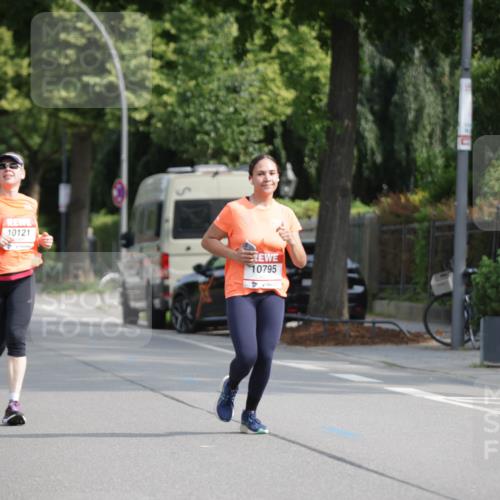 15.06.2025 - REWE Women's Run Jannik Wohlers http://msf.ph/oto/7953724 15.06.2025 08:48:57 Laufen 10121, 10795 meine-sportfotos.de