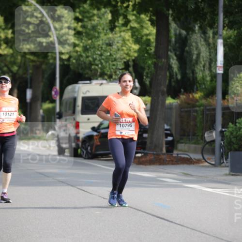 15.06.2025 - REWE Women's Run Jannik Wohlers http://msf.ph/oto/7953726 15.06.2025 08:48:57 Laufen 10121, 10795 meine-sportfotos.de