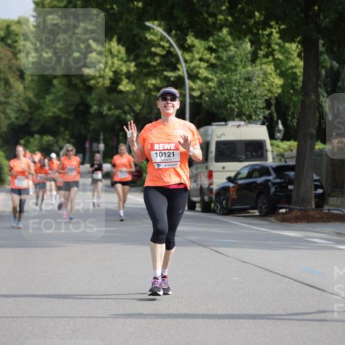 15.06.2025 - REWE Women's Run Jannik Wohlers http://msf.ph/oto/7953760 15.06.2025 08:48:59 Laufen 10121, 10795 meine-sportfotos.de