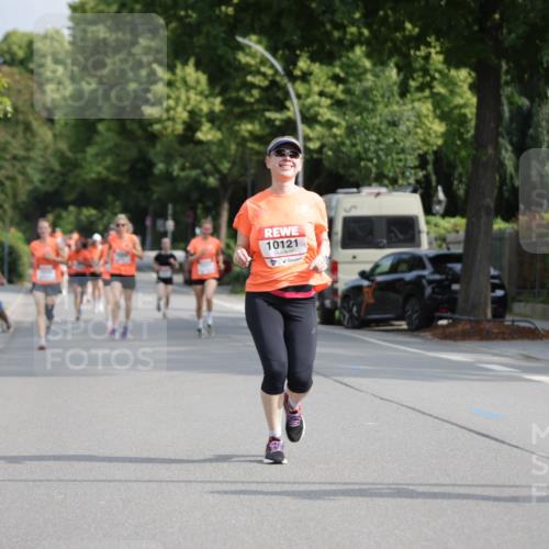 15.06.2025 - REWE Women's Run Jannik Wohlers http://msf.ph/oto/7953766 15.06.2025 08:48:59 Laufen 10121, 10795 meine-sportfotos.de