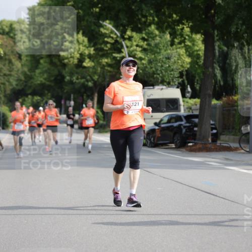15.06.2025 - REWE Women's Run Jannik Wohlers http://msf.ph/oto/7953774 15.06.2025 08:48:59 Laufen 10796 meine-sportfotos.de