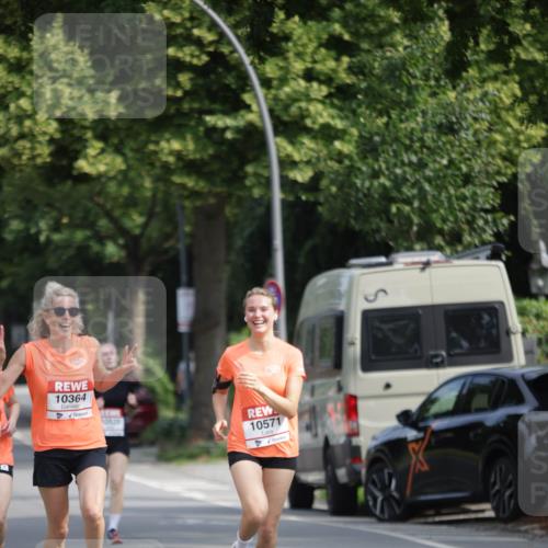 15.06.2025 - REWE Women's Run Jannik Wohlers http://msf.ph/oto/7953805 15.06.2025 08:49:03 Laufen 10364, 10525, 10571 meine-sportfotos.de