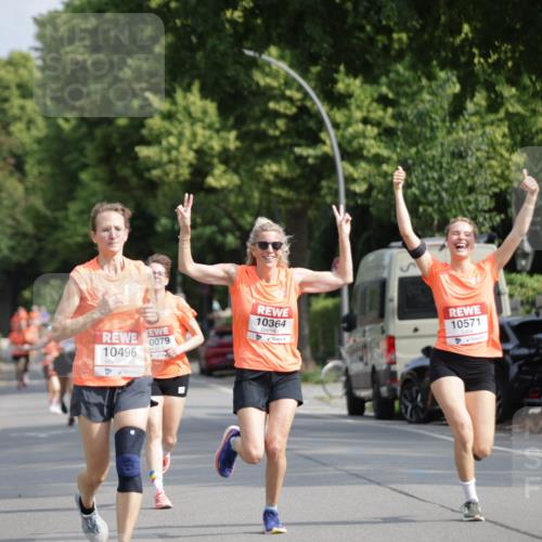 15.06.2025 - REWE Women's Run Jannik Wohlers http://msf.ph/oto/7953823 15.06.2025 08:49:04 Laufen 0079, 10496, 10364, 10571 meine-sportfotos.de