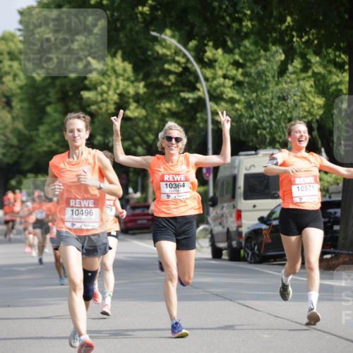 15.06.2025 - REWE Women's Run Jannik Wohlers http://msf.ph/oto/7953831 15.06.2025 08:49:05 Laufen 10496, 79, 10364, 10571 meine-sportfotos.de