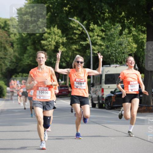 15.06.2025 - REWE Women's Run Jannik Wohlers http://msf.ph/oto/7953837 15.06.2025 08:49:05 Laufen 10496, 10364, 10571 meine-sportfotos.de