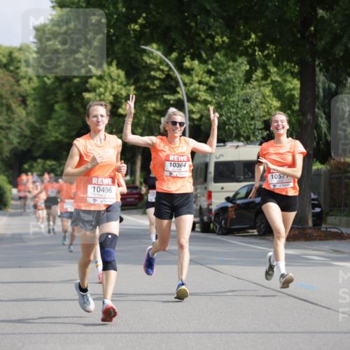 15.06.2025 - REWE Women's Run Jannik Wohlers http://msf.ph/oto/7953844 15.06.2025 08:49:05 Laufen 10496, 10364, 1057 meine-sportfotos.de