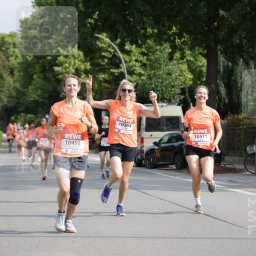15.06.2025 - REWE Women's Run Jannik Wohlers http://msf.ph/oto/7953850 15.06.2025 08:49:05 Laufen 10496, 10364, 10571 meine-sportfotos.de