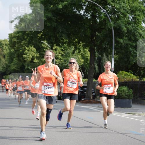 15.06.2025 - REWE Women's Run Jannik Wohlers http://msf.ph/oto/7953872 15.06.2025 08:49:06 Laufen 10364, 10571, 100, 10496 meine-sportfotos.de