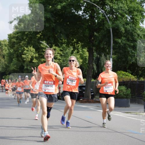 15.06.2025 - REWE Women's Run Jannik Wohlers http://msf.ph/oto/7953875 15.06.2025 08:49:06 Laufen 100, 10496, 10364, 10571 meine-sportfotos.de