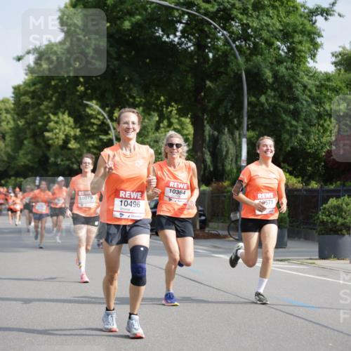 15.06.2025 - REWE Women's Run Jannik Wohlers http://msf.ph/oto/7953888 15.06.2025 08:49:06 Laufen 10079, 10496, 10364, 19571 meine-sportfotos.de