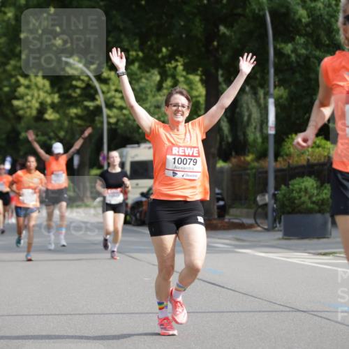 15.06.2025 - REWE Women's Run Jannik Wohlers http://msf.ph/oto/7953917 15.06.2025 08:49:08 Laufen 10625, 10079, 103 meine-sportfotos.de
