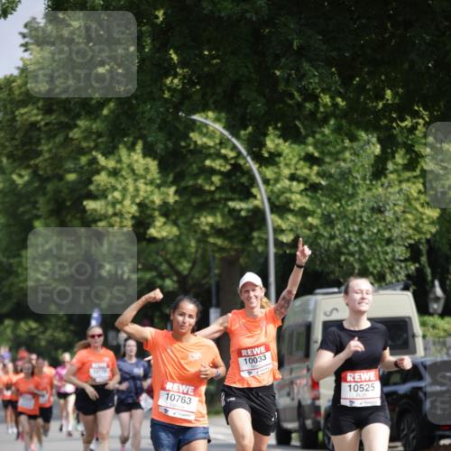 15.06.2025 - REWE Women's Run Jannik Wohlers http://msf.ph/oto/7953924 15.06.2025 08:49:09 Laufen 10775, 10763, 10033, 10525 meine-sportfotos.de