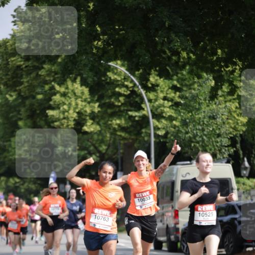 15.06.2025 - REWE Women's Run Jannik Wohlers http://msf.ph/oto/7953925 15.06.2025 08:49:09 Laufen 10775, 10763, 10033, 10525 meine-sportfotos.de