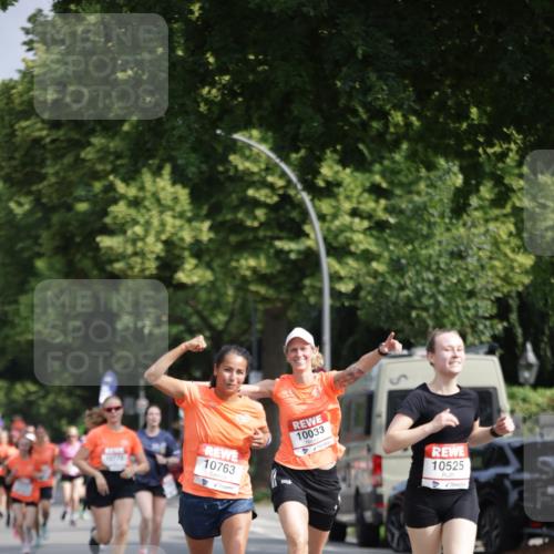 15.06.2025 - REWE Women's Run Jannik Wohlers http://msf.ph/oto/7953927 15.06.2025 08:49:09 Laufen 10033, 10763, 10525 meine-sportfotos.de