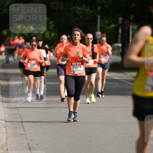 15.06.2025 - REWE Women's Run Dr. Thomas Lammeyer http://msf.ph/oto/7953928 15.06.2025 09:43:26 Laufen 10675 meine-sportfotos.de
