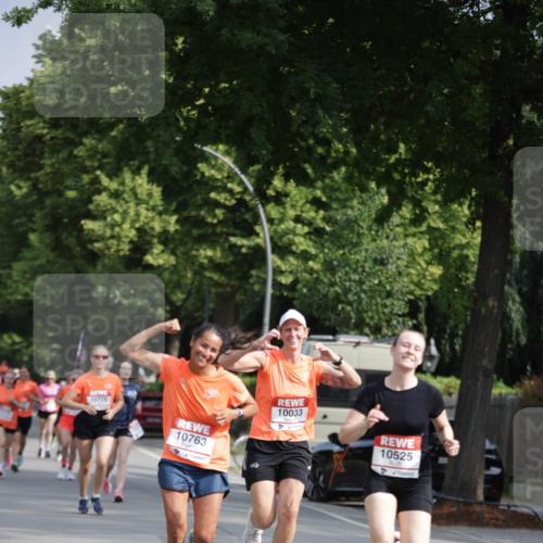 15.06.2025 - REWE Women's Run Jannik Wohlers http://msf.ph/oto/7953944 15.06.2025 08:49:09 Laufen 10775, 10763, 10033, 10525 meine-sportfotos.de