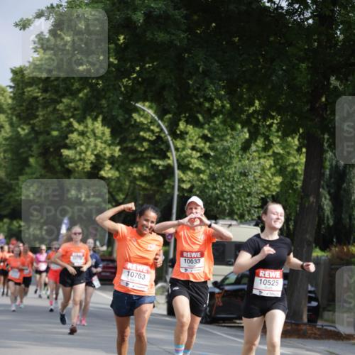 15.06.2025 - REWE Women's Run Jannik Wohlers http://msf.ph/oto/7953948 15.06.2025 08:49:10 Laufen 10775, 10763, 10033, 10525 meine-sportfotos.de
