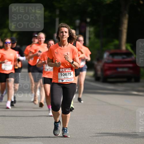15.06.2025 - REWE Women's Run Dr. Thomas Lammeyer http://msf.ph/oto/7953956 15.06.2025 09:43:28 Laufen 10675 meine-sportfotos.de