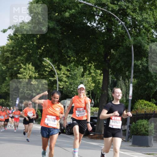 15.06.2025 - REWE Women's Run Jannik Wohlers http://msf.ph/oto/7953979 15.06.2025 08:49:10 Laufen 10775, 10763, 10033, 10525 meine-sportfotos.de