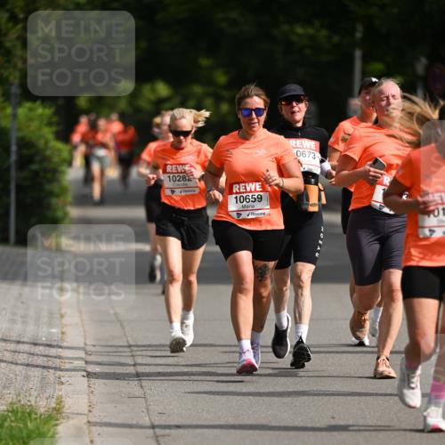 15.06.2025 - REWE Women's Run Dr. Thomas Lammeyer http://msf.ph/oto/7953993 15.06.2025 09:43:30 Laufen 10282, 10659, 0673 meine-sportfotos.de