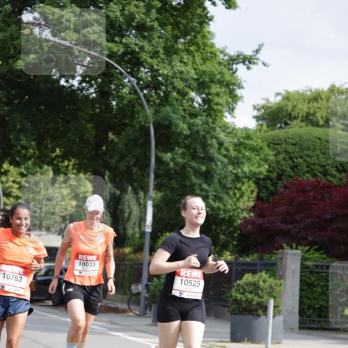 15.06.2025 - REWE Women's Run Jannik Wohlers http://msf.ph/oto/7953994 15.06.2025 08:49:11 Laufen 10033, 10763, 10525 meine-sportfotos.de