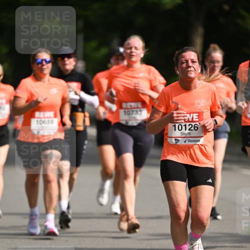 15.06.2025 - REWE Women's Run Dr. Thomas Lammeyer http://msf.ph/oto/7954005 15.06.2025 09:43:31 Laufen 10733, 10659, 10126 meine-sportfotos.de