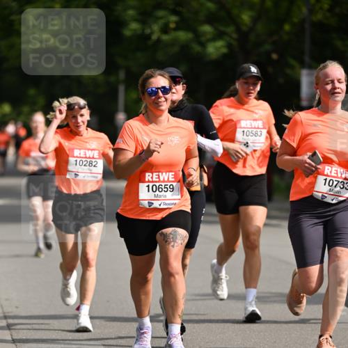 15.06.2025 - REWE Women's Run Dr. Thomas Lammeyer http://msf.ph/oto/7954021 15.06.2025 09:43:33 Laufen 10282, 10659, 10583, 10733 meine-sportfotos.de