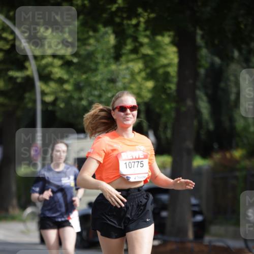 15.06.2025 - REWE Women's Run Jannik Wohlers http://msf.ph/oto/7954028 15.06.2025 08:49:14 Laufen 10775 meine-sportfotos.de
