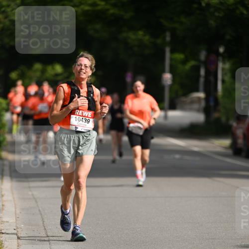 15.06.2025 - REWE Women's Run Dr. Thomas Lammeyer http://msf.ph/oto/7954092 15.06.2025 09:43:47 Laufen 10439 meine-sportfotos.de