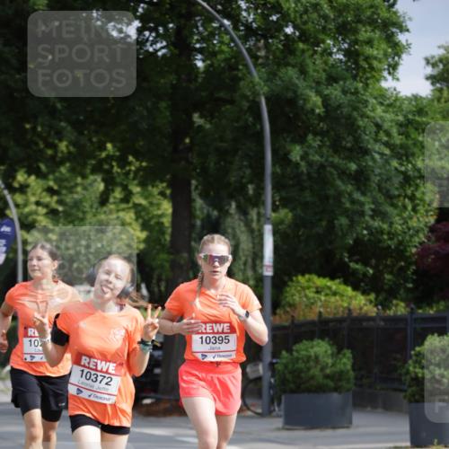15.06.2025 - REWE Women's Run Jannik Wohlers http://msf.ph/oto/7954097 15.06.2025 08:49:20 Laufen 10, 4, 10372, 10395 meine-sportfotos.de