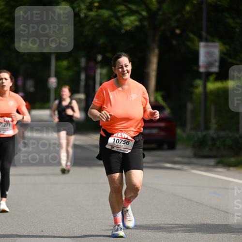 15.06.2025 - REWE Women's Run Dr. Thomas Lammeyer http://msf.ph/oto/7954150 15.06.2025 09:43:53 Laufen 10271, 10756 meine-sportfotos.de