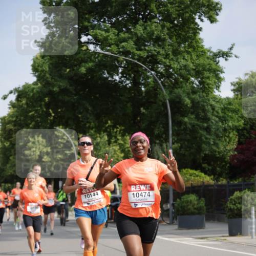 15.06.2025 - REWE Women's Run Jannik Wohlers http://msf.ph/oto/7954238 15.06.2025 08:49:26 Laufen 10156, 10144, 10474 meine-sportfotos.de