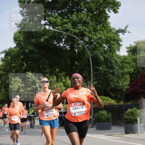 15.06.2025 - REWE Women's Run Jannik Wohlers http://msf.ph/oto/7954240 15.06.2025 08:49:26 Laufen 10156, 10144, 10474 meine-sportfotos.de
