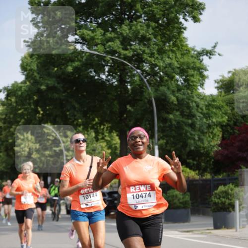 15.06.2025 - REWE Women's Run Jannik Wohlers http://msf.ph/oto/7954245 15.06.2025 08:49:26 Laufen 10144, 10474 meine-sportfotos.de