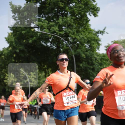 15.06.2025 - REWE Women's Run Jannik Wohlers http://msf.ph/oto/7954262 15.06.2025 08:49:27 Laufen 10144 meine-sportfotos.de