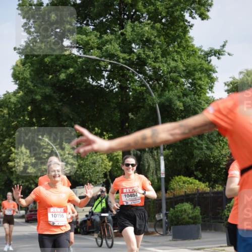 15.06.2025 - REWE Women's Run Jannik Wohlers http://msf.ph/oto/7954283 15.06.2025 08:49:28 Laufen 10484, 10156 meine-sportfotos.de