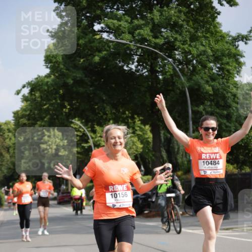 15.06.2025 - REWE Women's Run Jannik Wohlers http://msf.ph/oto/7954297 15.06.2025 08:49:28 Laufen 10156, 10484 meine-sportfotos.de