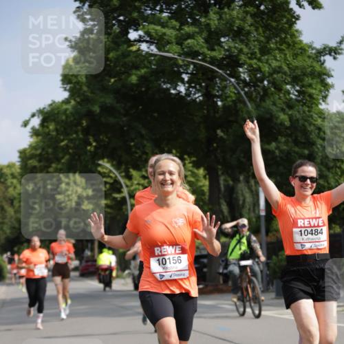 15.06.2025 - REWE Women's Run Jannik Wohlers http://msf.ph/oto/7954303 15.06.2025 08:49:29 Laufen 10156, 10484 meine-sportfotos.de