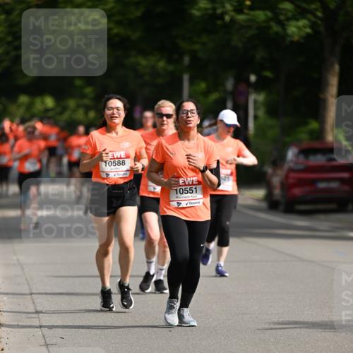 15.06.2025 - REWE Women's Run Dr. Thomas Lammeyer http://msf.ph/oto/7954379 15.06.2025 09:44:10 Laufen 10588, 10551 meine-sportfotos.de