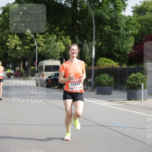 15.06.2025 - REWE Women's Run Jannik Wohlers http://msf.ph/oto/7954387 15.06.2025 08:49:35 Laufen 10241 meine-sportfotos.de