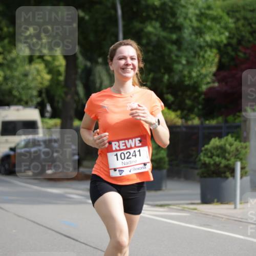 15.06.2025 - REWE Women's Run Jannik Wohlers http://msf.ph/oto/7954391 15.06.2025 08:49:36 Laufen 10241 meine-sportfotos.de