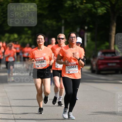 15.06.2025 - REWE Women's Run Dr. Thomas Lammeyer http://msf.ph/oto/7954392 15.06.2025 09:44:10 Laufen 10588, 10551 meine-sportfotos.de