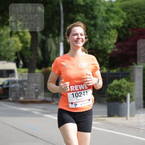 15.06.2025 - REWE Women's Run Jannik Wohlers http://msf.ph/oto/7954395 15.06.2025 08:49:36 Laufen 10241 meine-sportfotos.de