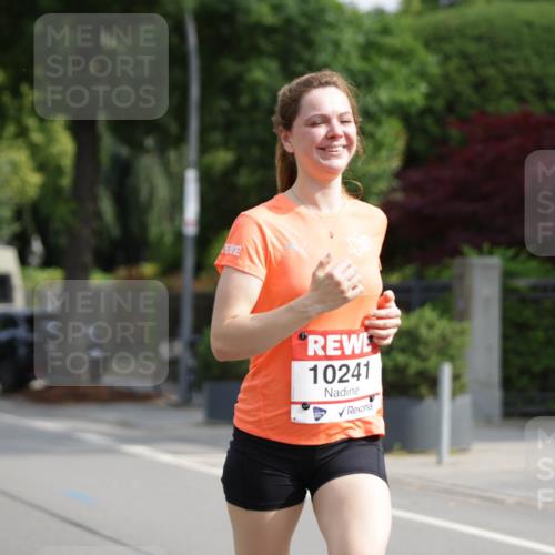 15.06.2025 - REWE Women's Run Jannik Wohlers http://msf.ph/oto/7954401 15.06.2025 08:49:36 Laufen 10241 meine-sportfotos.de