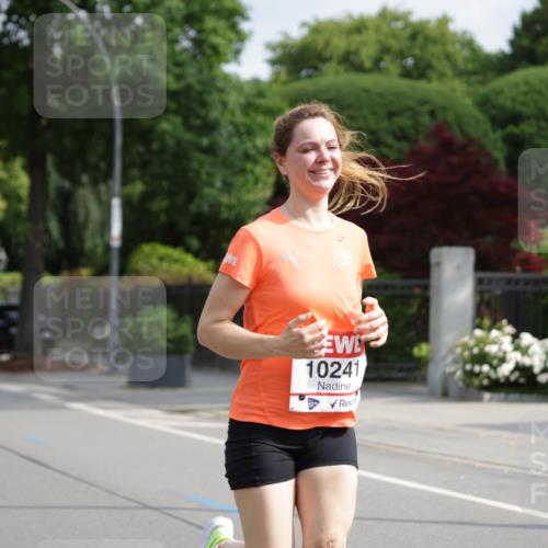15.06.2025 - REWE Women's Run Jannik Wohlers http://msf.ph/oto/7954410 15.06.2025 08:49:36 Laufen 10241 meine-sportfotos.de