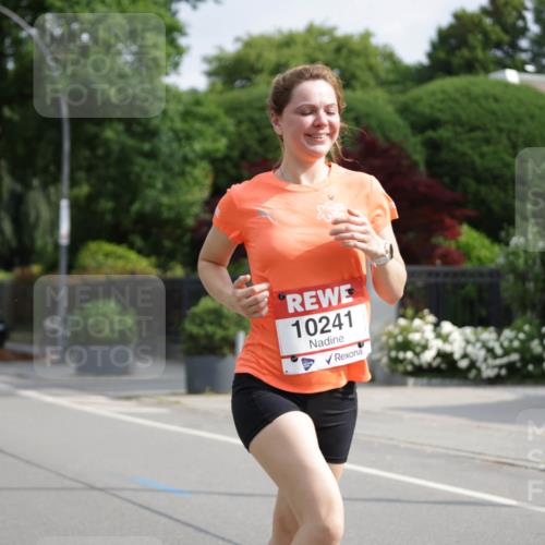 15.06.2025 - REWE Women's Run Jannik Wohlers http://msf.ph/oto/7954418 15.06.2025 08:49:36 Laufen 10241 meine-sportfotos.de
