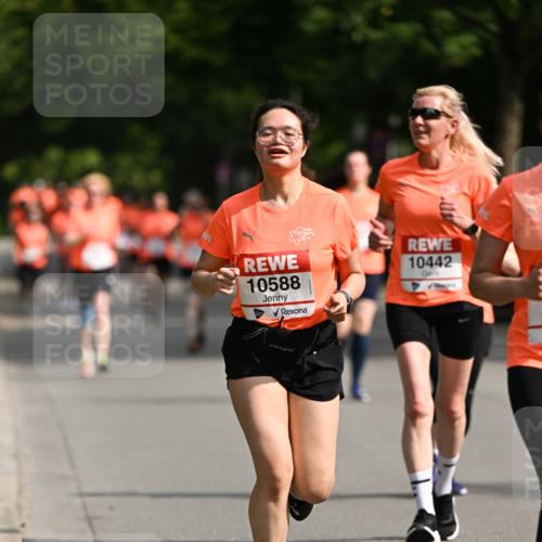 15.06.2025 - REWE Women's Run Dr. Thomas Lammeyer http://msf.ph/oto/7954422 15.06.2025 09:44:13 Laufen 10442, 10588 meine-sportfotos.de
