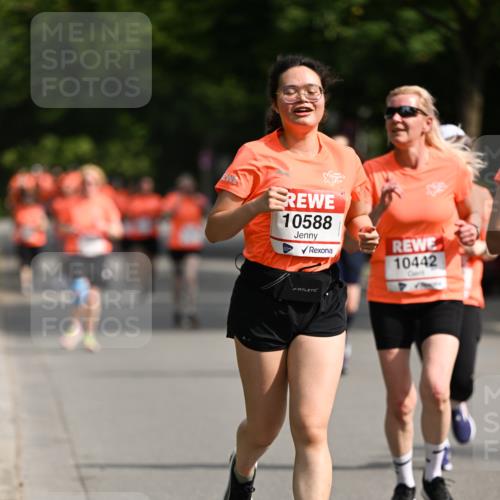 15.06.2025 - REWE Women's Run Dr. Thomas Lammeyer http://msf.ph/oto/7954428 15.06.2025 09:44:13 Laufen 10588, 10442 meine-sportfotos.de