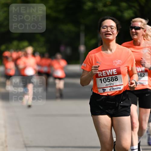 15.06.2025 - REWE Women's Run Dr. Thomas Lammeyer http://msf.ph/oto/7954437 15.06.2025 09:44:13 Laufen 10588, 142 meine-sportfotos.de